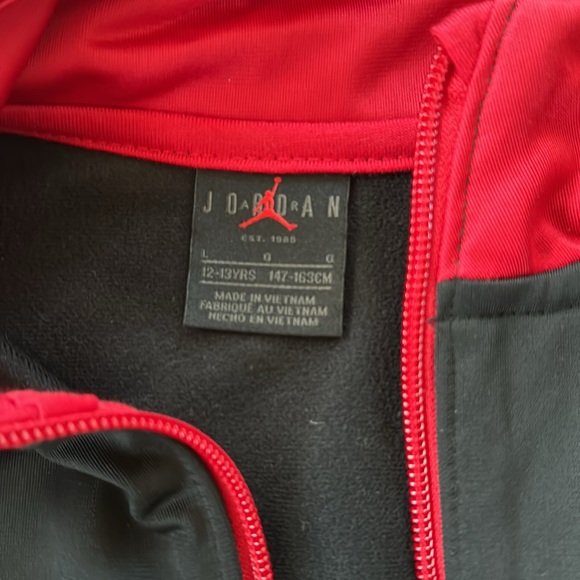 Jordan Bred Boys Matching 2 Piece Set Zip Up Sweatsuit Pants and Light Jacket - Picture 6 of 7